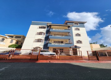 Proyecto de 4 amplios apartamentos en el sector Brisa Oriental