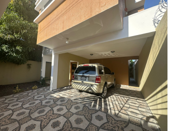 Atractiva casa en venta