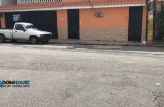 Casa Primer Nivel En San Isidro